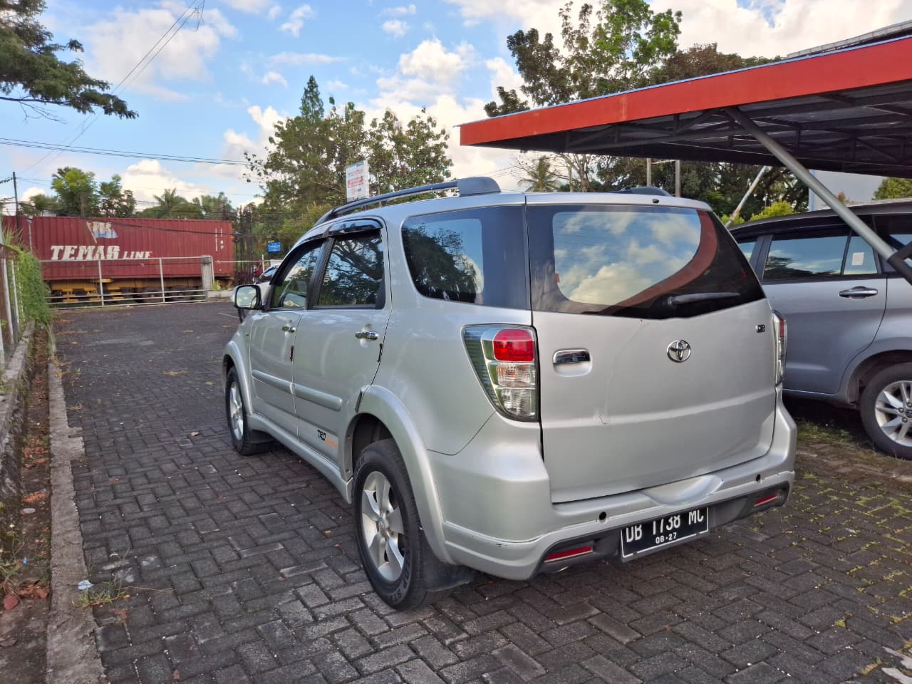 gambar besar 2